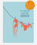 POSTKARTE „WER NACKT BADET, BRAUCHT KEINE BIKINIFIGUR“
